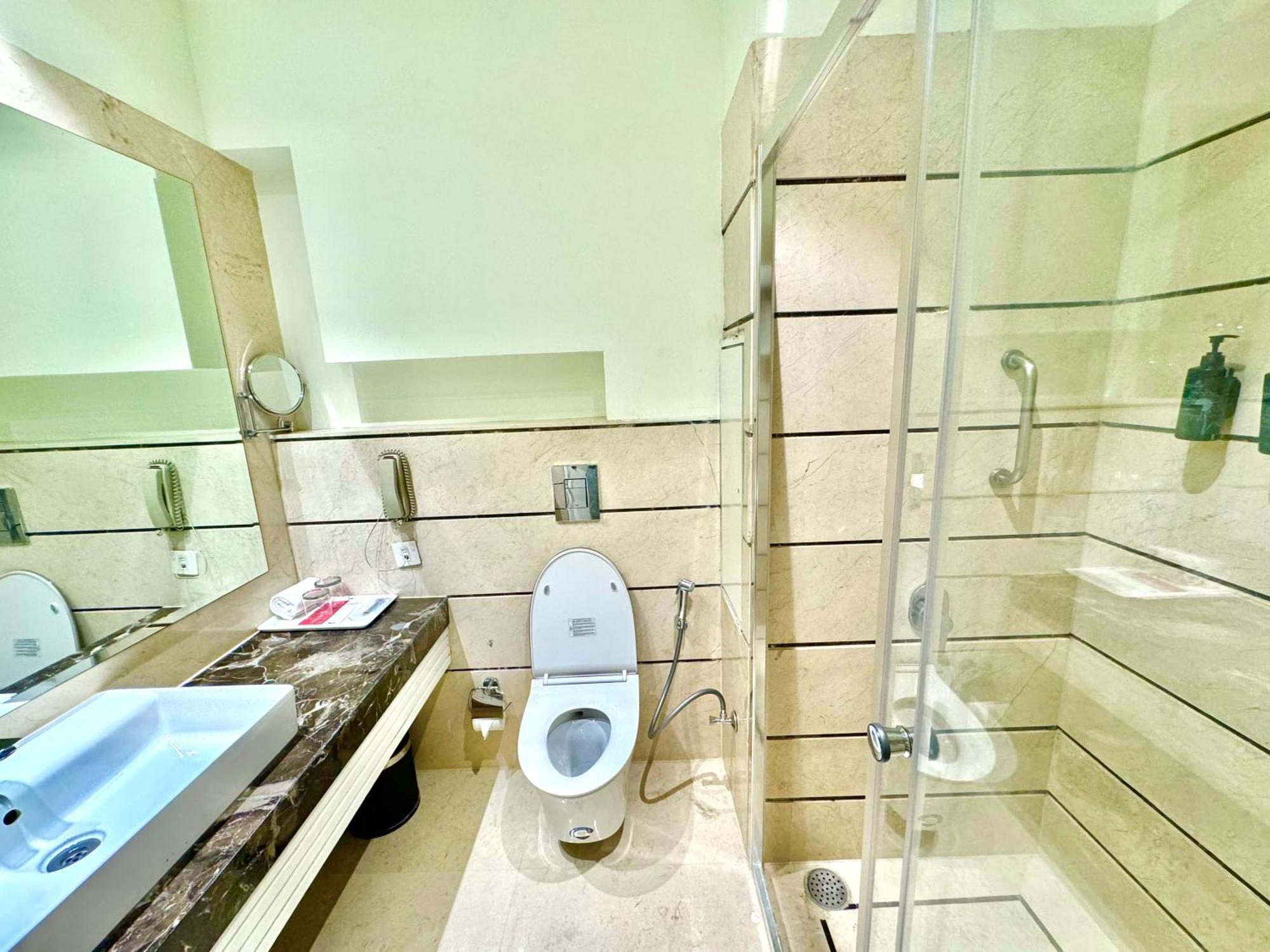 Ramada By Wyndham Jalandhar City Center Ngoại thất bức ảnh