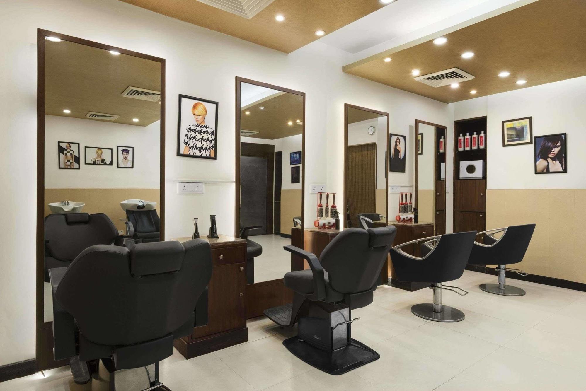 Ramada By Wyndham Jalandhar City Center Ngoại thất bức ảnh